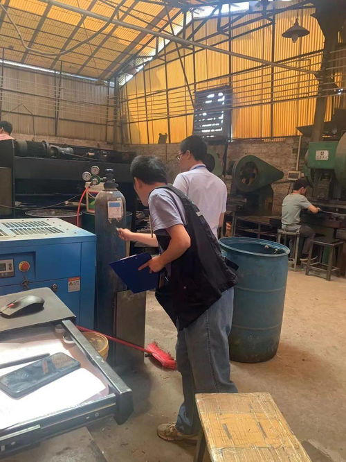 即場(chǎng)開整改單 丹灶重拳出擊,聯(lián)合整治落后產(chǎn)能廠企